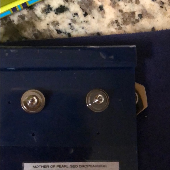 Tory Burch earrings, NEW - Picture 4 of 6